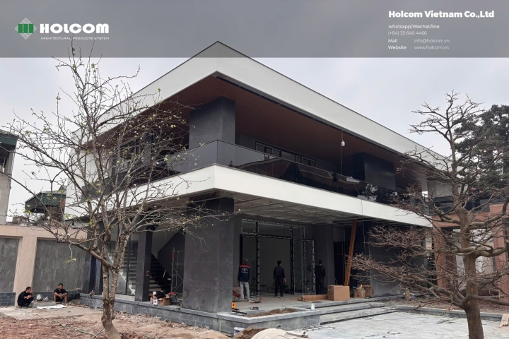 PROJECT IN NINH BINH - COMPLETION OF HOLCOM FRAMELESS BALUSTRADE INSTALLATION